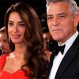 Amal Clooney deslumbra con dos looks opuestos: Glamour rojo y brillo verde
