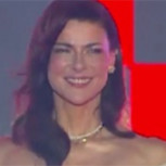 Tonka Tomicic revive su reinado en la Gala de Viña con vestido que redefinió la elegancia