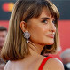 Penélope Cruz deslumbró en Venecia con un impactante vestido rojo Chanel