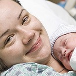 Estudio revela el tiempo que necesita una mujer para reponerse tras el parto