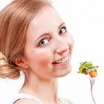 ¿Cómo desintoxicar el cuerpo después de ingestas excesivas de alcohol y comida?