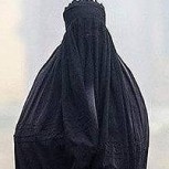 Grave denuncia contra los talibanes: Habrían matado a una mujer por “cocinar mal”