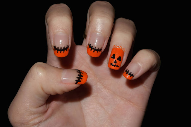 Uñas con calabazas 2