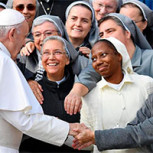 El legado de Francisco: Mostrar el camino hacia una Iglesia con protagonismo femenino
