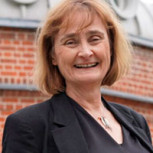 Michele Dougherty: La primera mujer en la historia nombrada Astrónoma Real en Gran Bretaña
