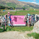 La insólita tradición de colgar sostenes en el Puente de Cardrona en Nueva Zelandia