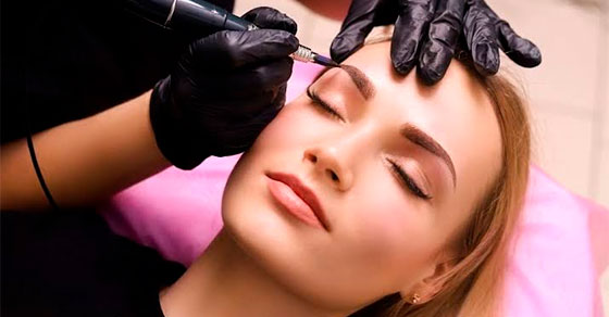 Maquillaje permanente; Estudio estadounidense advierte sobre los riesgos de esta pr&aacute;ctica