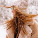 Cinco errores en invierno que están arruinando tu pelo
