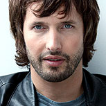 Los secretos y polémicas del show de James Blunt