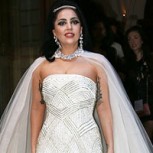 Lady Gaga se presenta junto a Tony Bennett vestida novia: Estrafalaria mezcla