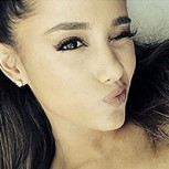 Imagen de Ariana Grande en camerinos enloquece las redes: La fotografiaron mientras se cambiaba