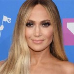 Jennifer López marcó la pauta en los premios MTV con un comentado vestido y una gran actuación