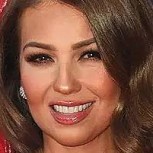 Thalía llegó a los 50 y lo festejó en las redes con colorida imagen: ¿Realmente tiene esa edad?