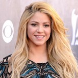 Shakira centra las miradas de todos con look juvenil para alfombra roja en Londres
