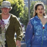 Rosalía y Jeremy Allen White están juntos: Confirman el romance y fans enloquecen