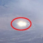 Toman fotografías a OVNI cerca del Área 51 desde un avión comercial