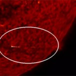 Ufólogos aseguran haber descubierto un portal gigantesco en el Sol y aportan evidencias