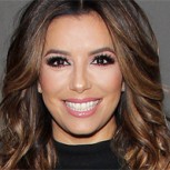 Paparazzis detectaron a Eva Longoria en la playa y así luce a sus 42 años