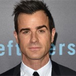 Detectan a Justin Theroux usando collar con forma de pistola tras atentado en Las Vegas