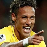 La lujosa fiesta de Neymar en un yate lleno de mujeres en bikini: El astro brasileño fue detectado a pura diversión