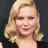 El increíble aspecto de Kirsten Dunst: La actriz fue captada en rodaje de su nuevo show con dientes falsos