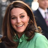 Kate Middleton recibe múltiples elogios por cariñoso gesto con una niña durante un acto
