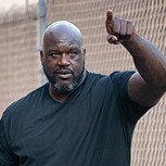 Paparazzis descubren a Shaquille O’Neal con misteriosa mujer en lujoso yate