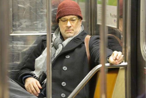 Un tal Tom Hanks también toma el transporte público