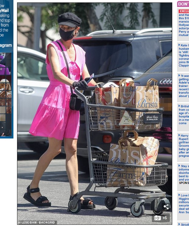 Diane Kruger fue captada haciendo compras y sorprendió con su delgadez / Captura www.dailymail.co.uk