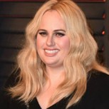 Rebel Wilson es captada en tenida deportiva y continúa sorprendiendo por su drástica baja de peso