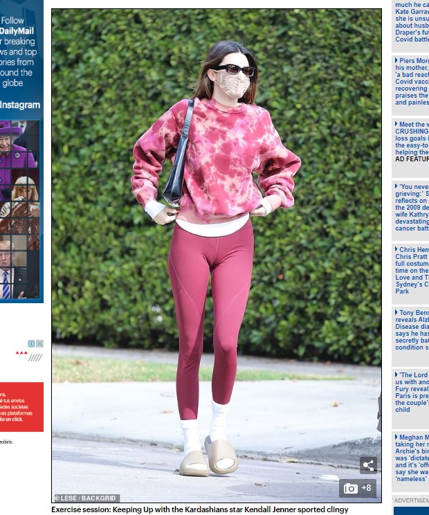 Kendall Jenner salió a ejercitarse con esta colorida tenida / Captura www.dailymail.co.uk