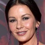 Catherine-Zeta Jones disfruta sus exclusivas vacaciones en Ibiza: Así fue captada por paparazzis