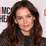 Katie Holmes con el estilo más simple posible y al natural: Así se le vio en una solitaria caminata
