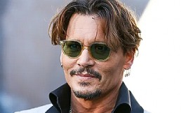 Johnny Depp muestra un aspecto con el que hacía mucho tiempo no se lo veía