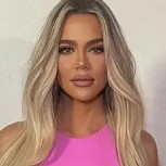 Khloé Kardashian apareció en evento enfundada en este atuendo rosado: Paparazzis comparan a la socialité con Barbie