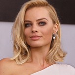 Margot Robbie disfrutando en un yate en la isla española de Formentera