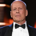 Bruce Willis vuelve a ser fotografiado paseando y aseguran que está “mucho más delgado”