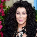 Cher reaparece con su pareja 40 años menor: Aseguran que “la ayudó a sobreponerse en muy doloroso momento”