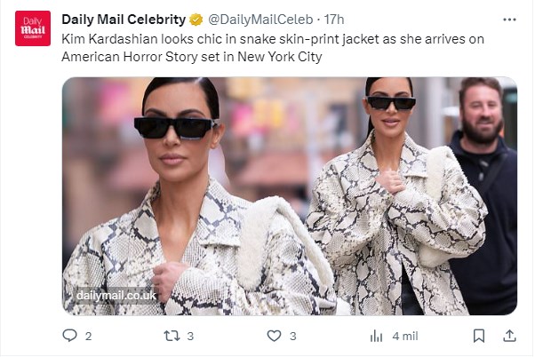 Kim Kardashian fue detectada con este abrigo de piel de serpiente y los sorprendió a todos / Captura twitter.com/DailyMailCeleb