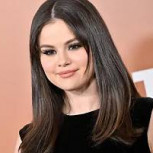 Selena Gómez es fotografiada por paparazzis en el set de su exitosa serie