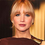 Jennifer Lawrence es fotografiada protegiendo su embarazo con sofisticado abrigo