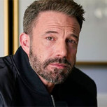 Ben Affleck aparece en el set de rodaje de su nueva cinta con un accesorio que preferiría olvidar