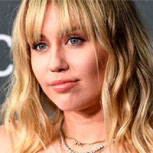 Miley Cyrus fue fotografiada con el estilo más simple posible: Se mostró relajada ante los paparazzis