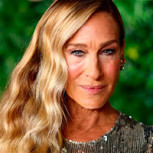 Sarah Jessica Parker impacta con su look tras el estreno de la nueva temporada de “And Just Like That…”