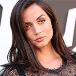 Ana de Armas encanta con su jugado look en la Paris Fashion Week: Así se vio a la actriz nominada al Óscar