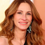 Julia Roberts recrea icónico look que llevó hace 35 años en los Globo de Oro