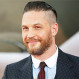 Tom Hardy es elogiado luego de ser fotografiado en el set de rodaje de su nueva serie
