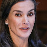 La reina Letizia sorprende con sofisticado look, pero con su rostro sin una gota de maquillaje