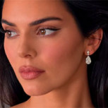 Kendall Jenner sorprende a paparazzis con colorido look en la boda de su mejor amiga