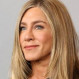 Jennifer Aniston sorprende con su look en el set de la quinta temporada de “The Morning Show”
